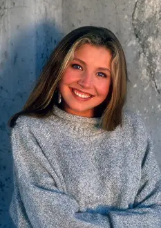 Scrubs Prints: Malibu, California, USA 27th September 1994 (Exclusive) Actress Sarah Chalke poses at a photo shoot on September 27