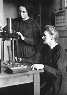 1925 Prints: Marie CURIE - Polish-born French physicist, in 1925 with her daughter Irene JOLIOT-CURIE