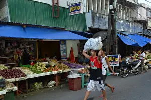 Kind Prints: The market place inTugeogharo the northern most state of thePhilippines