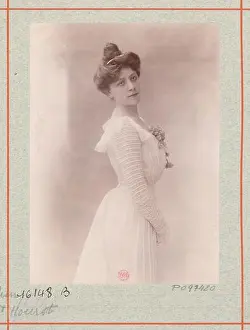 Mlle Lucienne Dauphin, noted as married to Commander Hourst