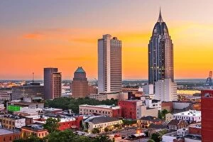 Images Dated 8th May 2016: Mobile, Alabama, USA downtown skyline from above at dusk