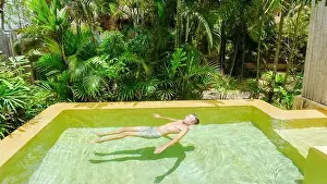 Appartement Prints: Modern house with a swimming pool, modern pool villa at the beach, luxury villa