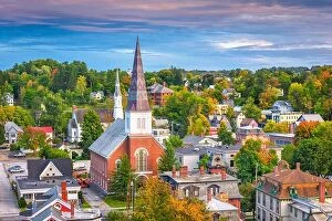 Images Dated 30th September 2016: Montpelier, Vermont, USA town skyline at dusk