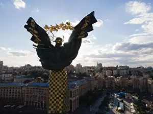 Maidan Prints: Monument on Independence Square in Kyiv, Ukraine