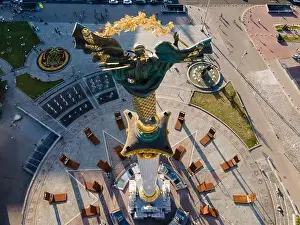 Maidan Prints: Monument on Independence Square in Kyiv, Ukraine