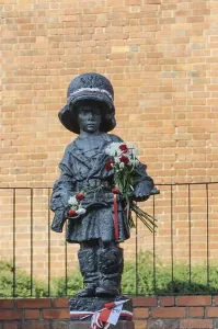 Eastern European Prints: Monument to Little Rebel in Warsaw