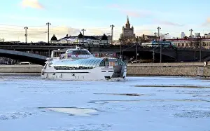 Kremlin Prints: Motor ship on Moscow River