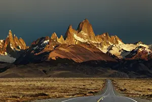 Mount Fitz Roy at sunrise. Los Glaciares National Park, Patagonia, Argentina