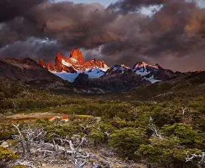 Mount Fitz Roy at sunrise. Los Glaciares National Park, Patagonia, Argentina