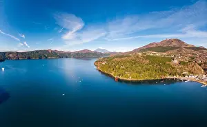 Fuji Prints: Mount Fuji and Lake Ashi.The shooting location is Lake Ashi