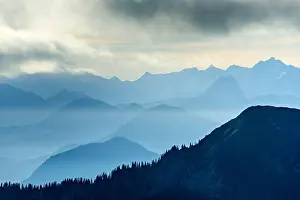 Bavaria Prints: Mountain silhouettes with Grosser Rettenstein and Blessachkopf