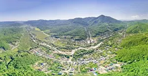 The mountain village of Mikhailovsky Pass