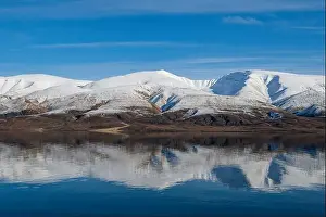 Nunavut Prints: Mountainous landscape, Axel Heiberg island