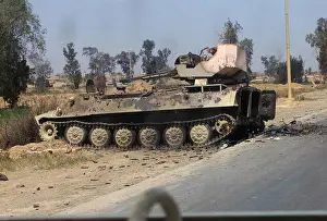 Armament Prints: An MT-LB armored vehicle equipped with a ZU-23-2 anti-aircraft gun was deployed in Iraq in 2003 for military operations