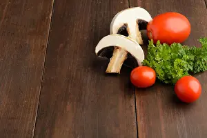 Mozzarella Prints: Mushrooms, tomatoes and parsley