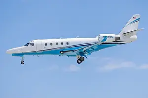 N89HS Gulfstream G100 landing at Palm Springs (PSP/KPSP)
