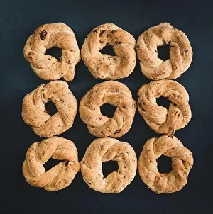 Circles Prints: Neapolitan cookies called Taralli