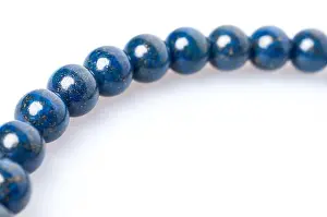 Pleasing Prints: Necklace made of natural stone in navy blue color