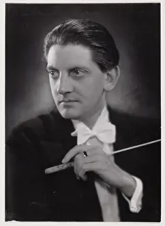 Orchestra Prints: Nederlands: Beschrijving Nico Treep (1897-) Dirigent A