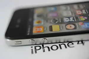 Handset Prints: The new Apple iPhone 4 mobile telephone handset
