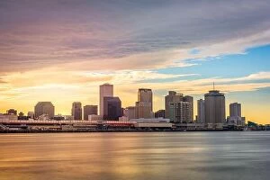 Images Dated 23rd August 2017: New Orleans, Louisiana, USA skyline on the Mississippi River at dusk