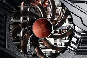 Radiator Prints: New shiny black GPU cooler with red center