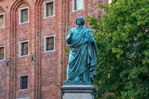 City Hall Prints: Nikolaus-Kopernikus-Denkmal vor dem Altstädtischen Rathaus