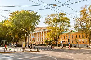 Building House Prints: Novo-Ekaterininsky hospital on Petrovsky Gates square of Moscow