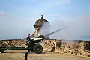 Gunfire Prints: The One O'Clock Gun being fired from Mill's Mount Battery, Edinburgh Castle