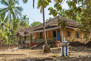 Town Center Prints: Old portuguese colonial houses in goa india