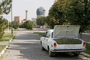Cupola Prints: Old Russian car Volga in front of Guri Amir Mausoleum, Samarkand, Uzbekistan, Central Asia