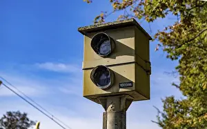 Road Traffic Prints: Older radar unit for speed measurement