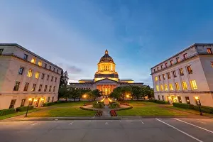 Olympia, Washington, USA state capitol building at dusk