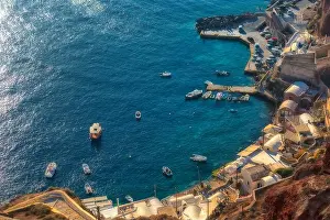 Santorini Prints: Overlooking the pictoresque village of Oía in Santorini, Greece 300 steps to Ammoudi Port