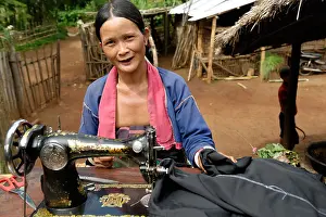 Sewing Machine Prints: Palaung woman, a Mon-Khmer ethnic minority in Shan State