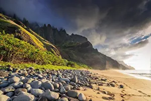 Kauai Prints: Pali sea cliffs on the Kalaulau trail