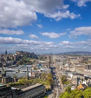 Panorama of old town Edinburgh with Princess street against castle in Scotland