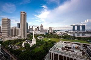 Images Dated 14th April 2017: Panorama of Singapore business district skyline and office skyscraper with nice sky cloud in