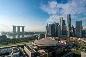 Images Dated 15th April 2017: Panorama of Singapore business district skyline and Singapore skyscraper with Supreme Court in