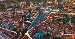 Lithuanian Prints: Panorama of the Vilnius Old Town - town hall square