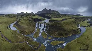 Cascading Prints: Panoramic view of Iceland's highlands featuring mountainous landscapes