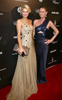 Beverly Hills Prints: PARIS HILTON & NICKY HILTON THE WEINSTEIN COMPANY 2012 GOLDEN GLOBES AFTER PARTY BEVERLY HILLS LOS ANGELES CALIFORNIA
