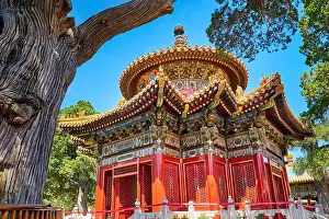 Pavilion of One Thousand Autumn, Imperial Gardens Yuhuayuan, Beijing, China