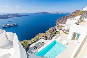 Peaceful view in Santorini, Greece with white architecture cruise ships, Mediterranean summer mood, vacation and travel background. Luxury destination