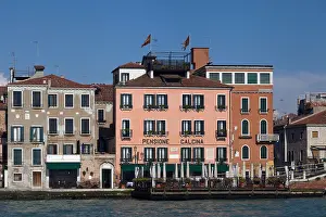 Well Known Prints: Pensione La Calcina (centre), a literary hotel where John Ruskin and many other writers resided