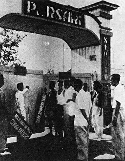 Persari studios being boarded up, Peran Pemuda dalam Kebangkitan Film Indonesia, p174