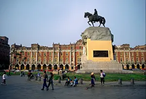 Hispanico Prints: Peruvians, Peruvian people, bronze equestrian statue