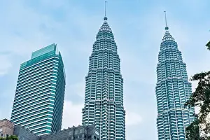 Petronas Prints: Petronas Twin Tower Tallest Skyscrapers Building with Cityscape in Malaysia