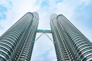 Petronas Prints: Petronas Twin Tower Tallest Skyscrapers Building with Cityscape in Malaysia