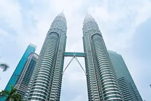 Petronas Prints: Petronas Twin Tower Tallest Skyscrapers Building with Cityscape in Malaysia
